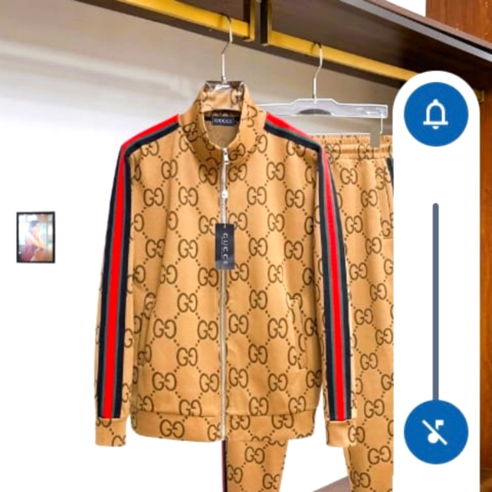 GUCCI  TRACKSUIT Tan Monogram Track Suit 🍭CLASSICO GUCCI STRIP COLOURS 🤴👸🤴👸